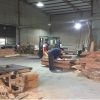 Xưởng sản xuất cửa gỗ tự nhiên